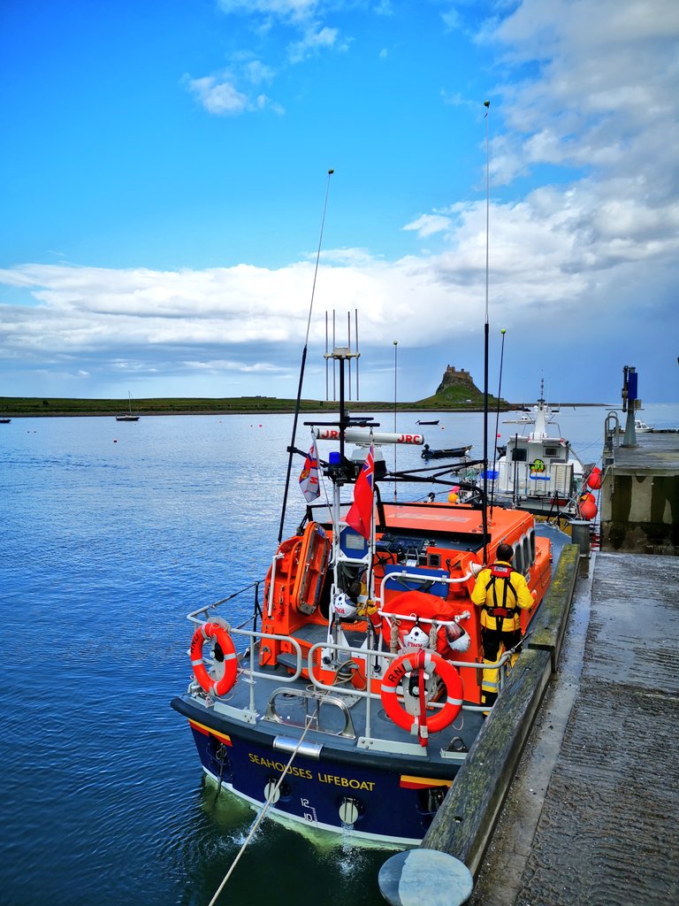RNLISeahouses's tweet photo. This afternoons service was to launch and take paramedics to Holy Island for an unwell person due to the tide being in and causeway closed. Working along side @Holy_Island_CG who looked after the casualty and brought them to the jetty for being taken back to Seahouses. #RNLI https://t.co/LbzgytAt9h
