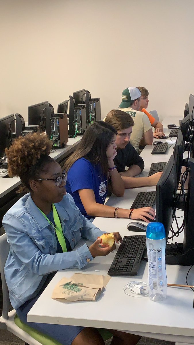 iresbaylor's tweet photo. #iresbaylor on Java Collections @Region12 https://t.co/Sim09uLqSx