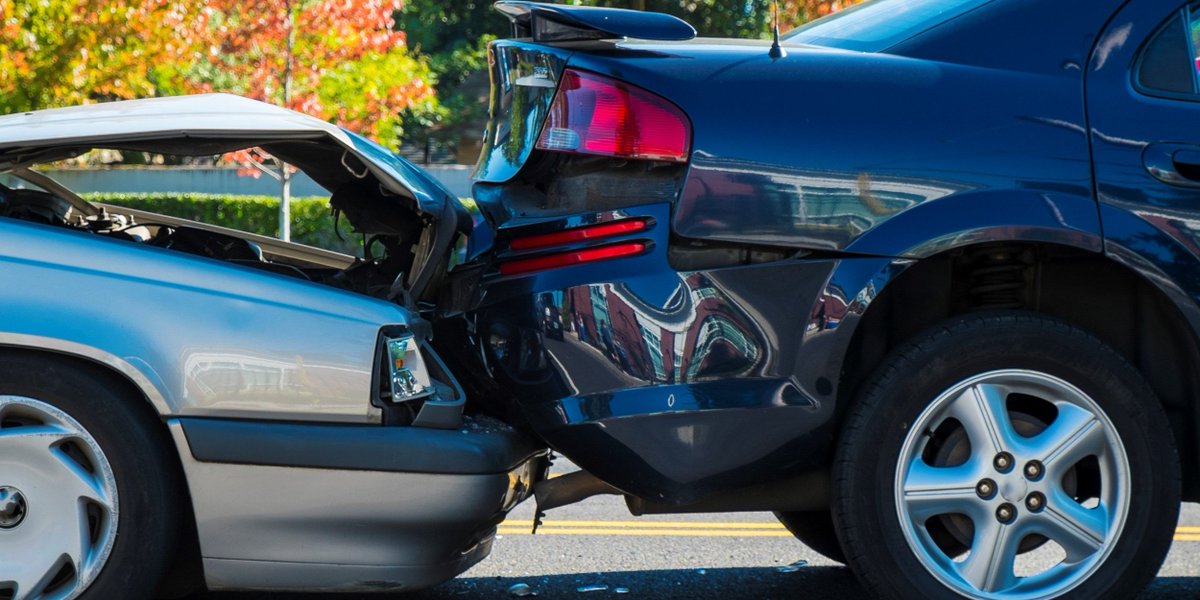 Remember: If the person borrowing your car has a collision, it goes on your insurance record. When you lend your car, you are also lending your driving record too. Learn more: ibc.ca/on/auto/risk-m… #Insurance101 #KnowYourPolicy