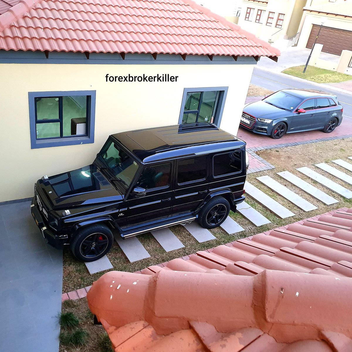 DjCoachrsa's tweet image. Doctors don't make you healthy, Teachers don't make you learn, Trainers don't make you fit, Coaches don't make you rich, at some point your growth is YOUR RESPONSIBILITY... stop blaming others for your internal failures! #BeBetterThanTheirParents