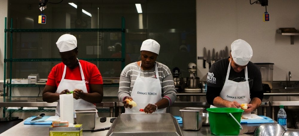 squarespace's tweet photo. Today's #SquarespaceSpotlight: Non-profit social enterprise @EmmasTorch, which provides top-notch culinary training to refugees in order to help them find meaningful food industry careers. Learn more about the org, named in honor of Emma Lazarus, here: https://t.co/o0LO566yhZ https://t.co/mc1LKeP6n1