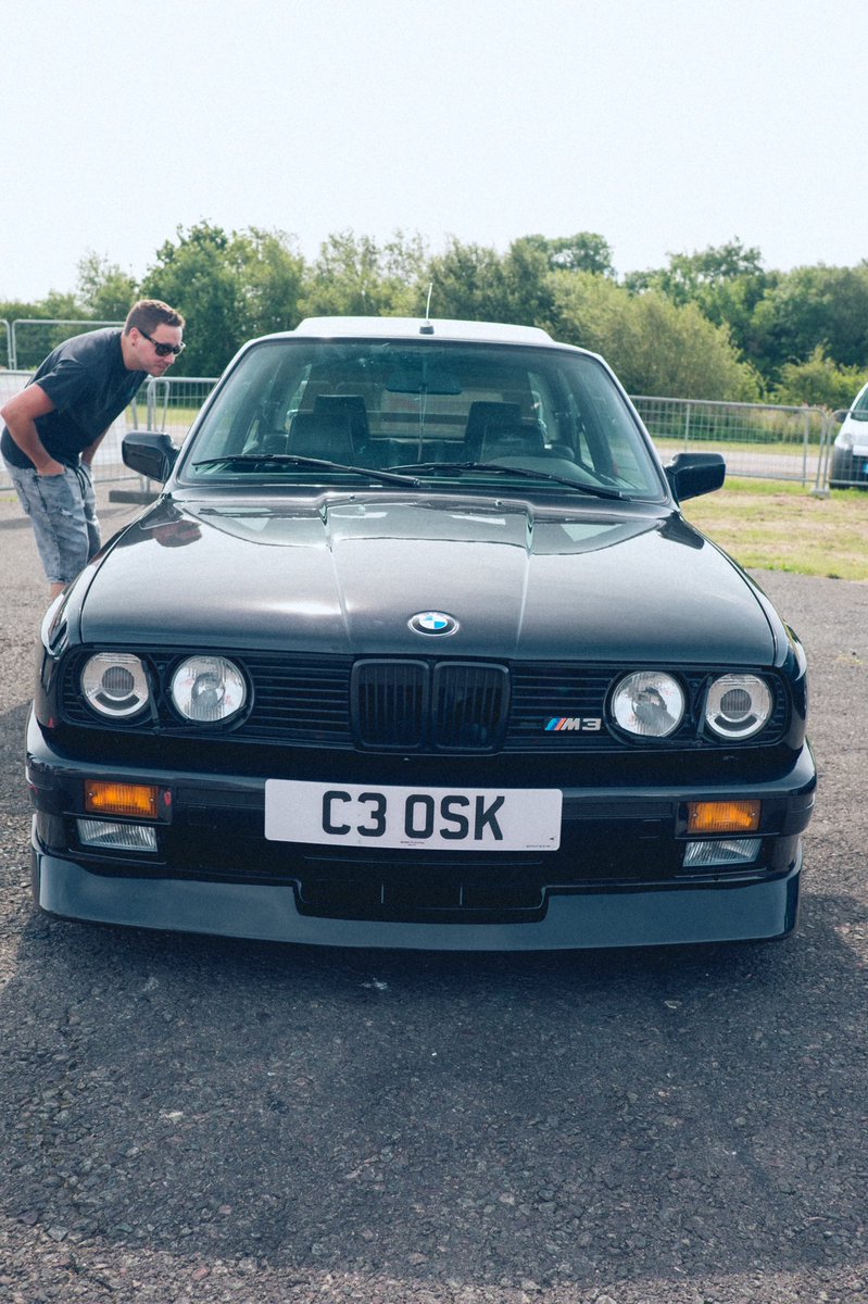 ProfInvincible's tweet photo. Mirinโ a gorgeous spec E30 M3. #m3 #e30 #bmw #mpower #vintagecars #classiccars #MDivision https://t.co/Pkh0EivLl6