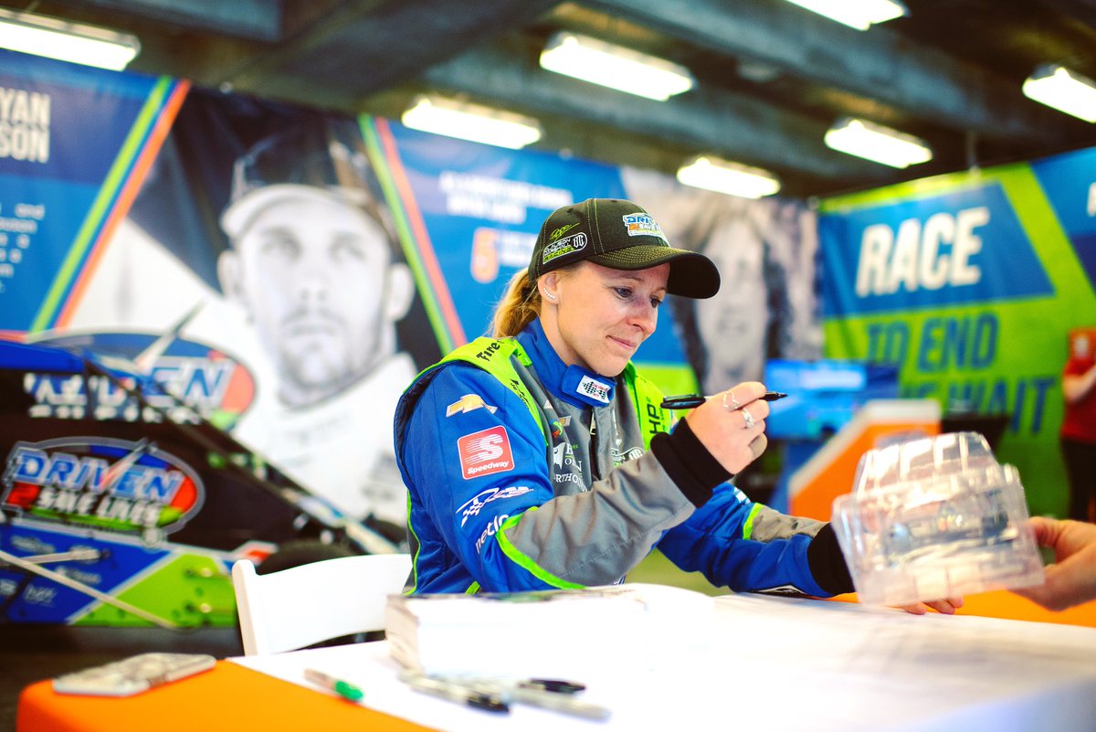 PippaMann's tweet photo. #AppearanceAlert: TOMORROW at the @IndyStateFair, 6-7pm, inside the Super City Building with @INDonorNetwork and #HeroesInTheHeartland. Show us the ๐ on your license to potentially win #Brickyard400 tix! See you tomorrow! xoxo
#Driven2SaveLives #HomeTown #LoveIndy #MoreThanMay https://t.co/zwnkrzTVWY