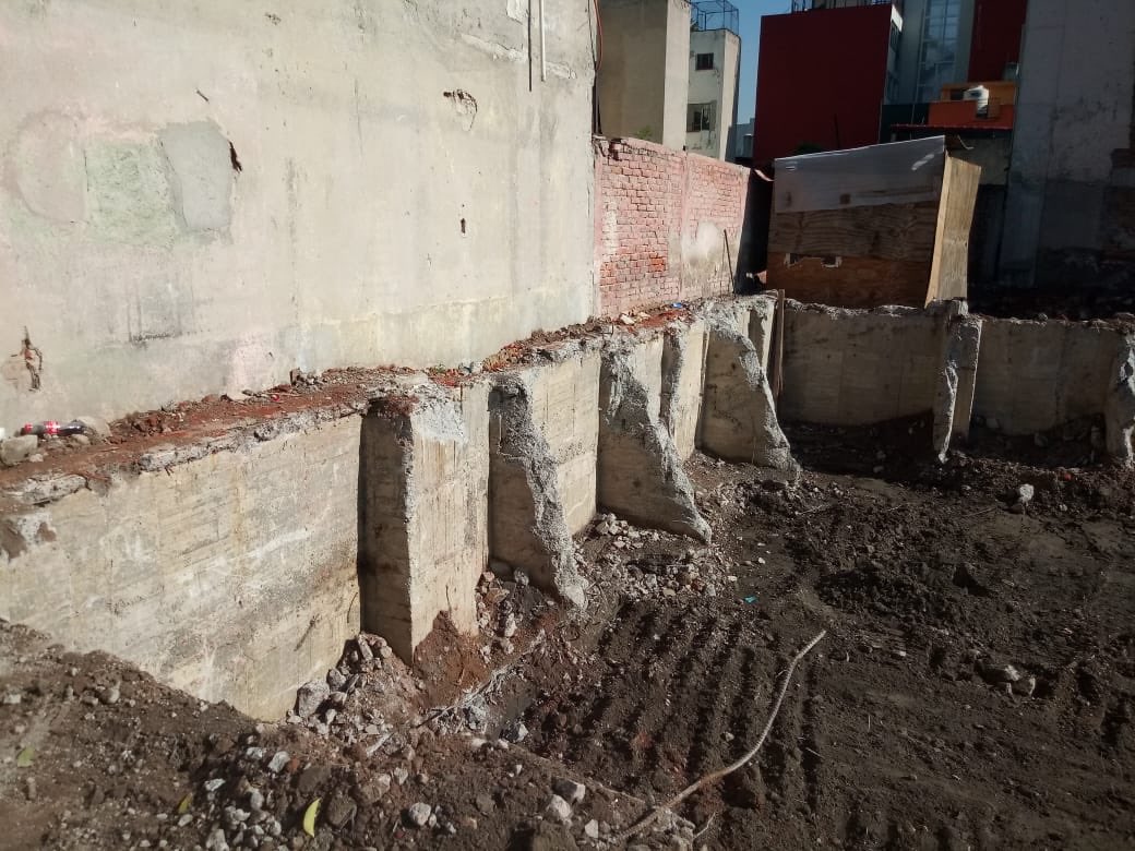 rebsamen249's tweet photo. MUCHAS GRACIAS @Claudiashein y @craviotocesar por iniciar la demolición de la cimentación de nuestro extinto edificio.

Gracias por este gran paso en el camino de regreso a casa 🙏🏻

@Comision_CDMX @jabnelym @GobCDMX @DU_BJ_ @romerocastrom https://t.co/OAGNX8seFy