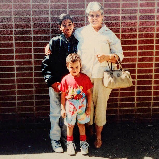 ManuelUnlimited's tweet photo. Happy Birthday to the little brother Eric. May your day be as awesome as me bro! #someonesgettingold #amawiththeguccipurse #fashionedbymarylou https://t.co/bvg2cSMWkI https://t.co/G92Z89rQnT