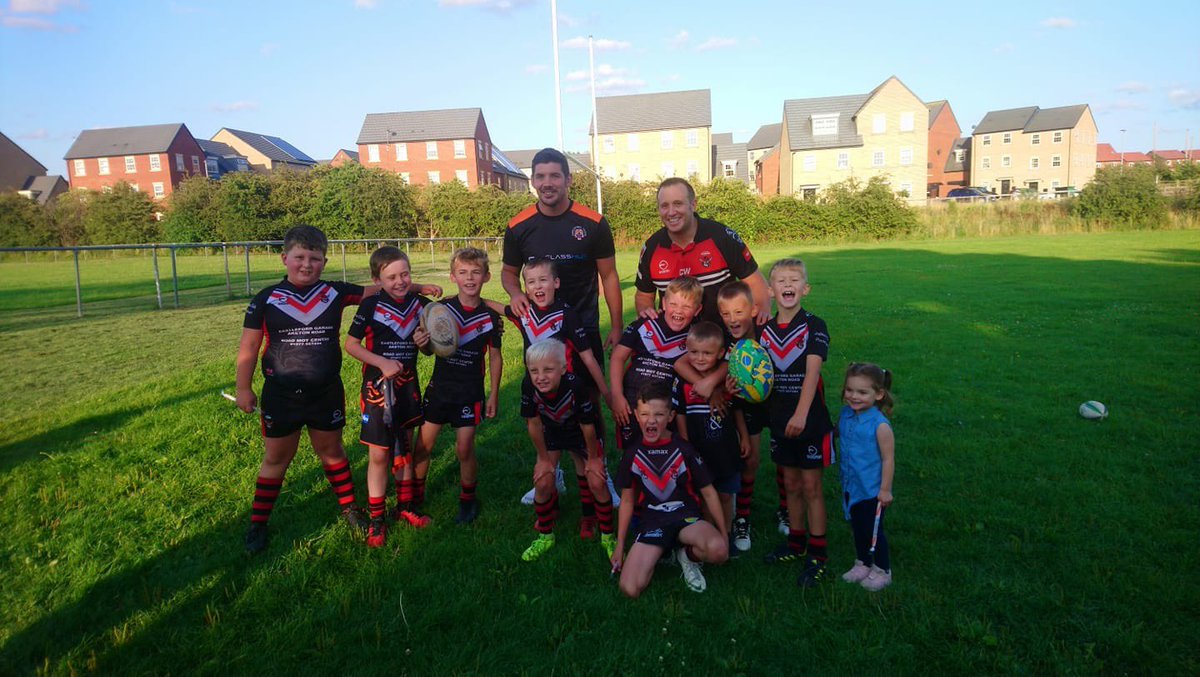 A big thank you to <a href="/chrisclarkson00/">Chris Clarkson</a> for giving up his evening to train with the Cutsyke under 8’s, really appreciated and enjoyed by all! #UTS