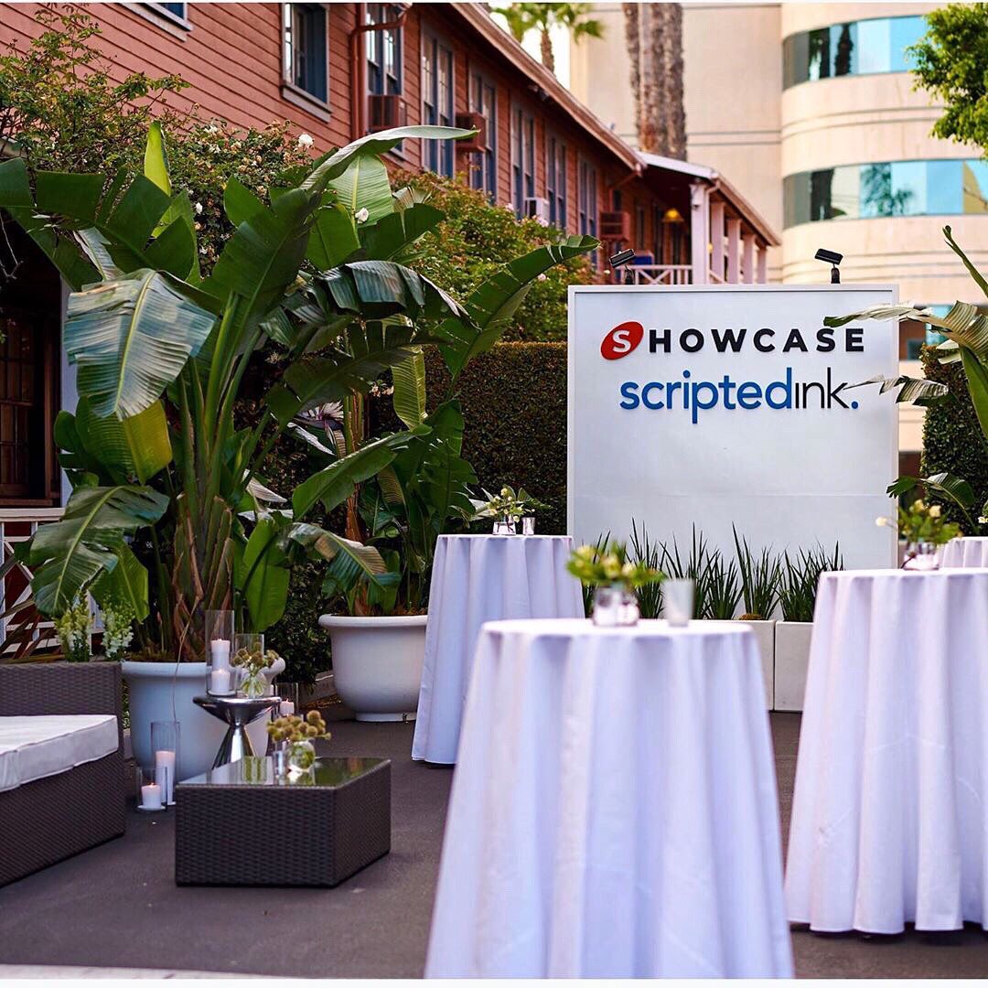 Raleigh_Studios's tweet photo. Many play “play dress up” here, and we love when the lot itself is dressed up for an event!
#Repost @kintucreative 
It was great working with @australiansfilm and @Scripted_Ink on the launch event of Shane Brennan’s Showcase Scripted Ink Hollywood office. So many good partners! https://t.co/NMEEscFW31