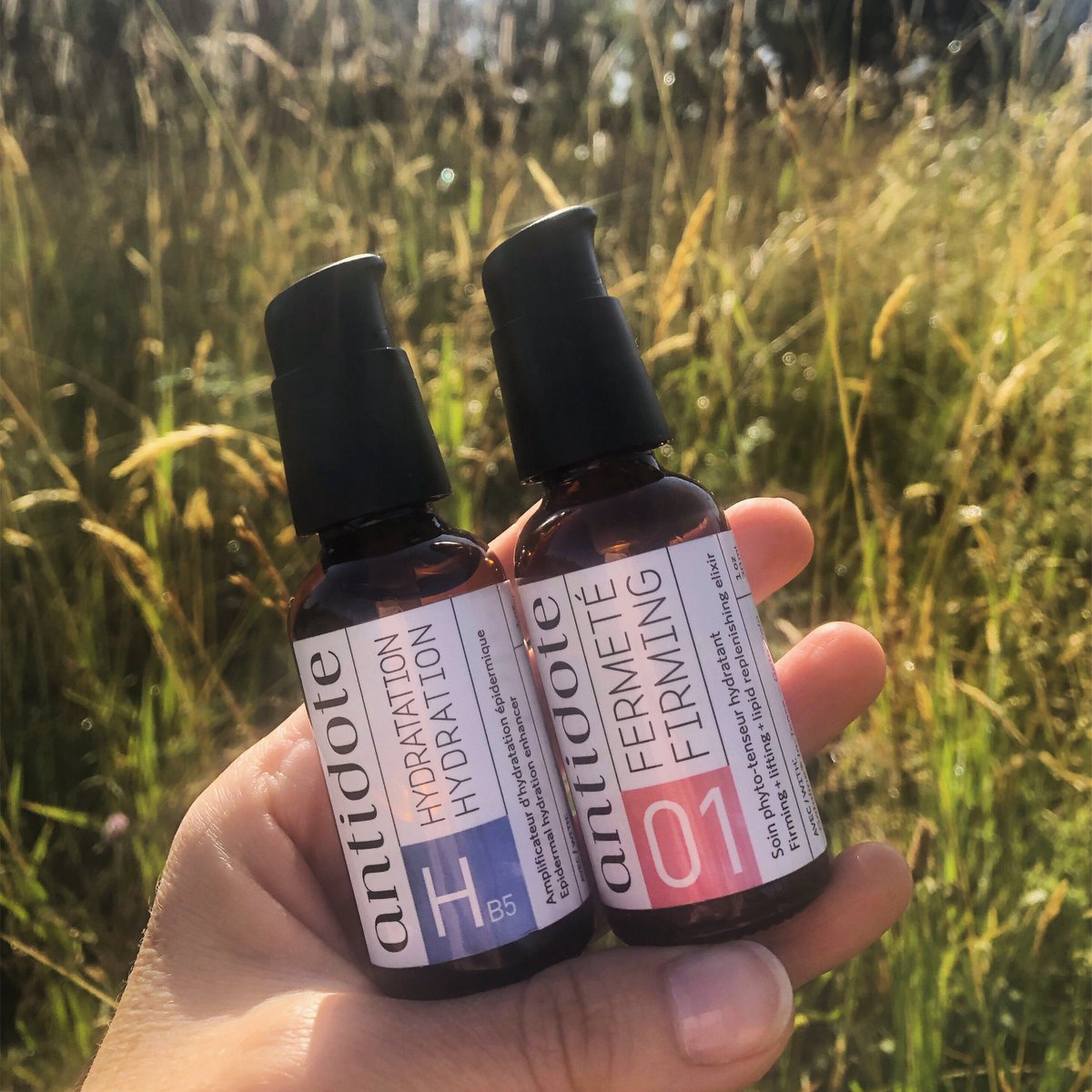 Corpaflora's tweet photo. Débutez votre semaine en beauté à l’aide de notre amplificateur d’hydratation Hb5 et notre complexe fermeté Antidote 01!

Start your week in beauty with our hydrating formula Hb5 and our firming Antidote 01!

#skincare #skincareroutine #hyaluronicacid #soinsvisage #Vegan https://t.co/F1RM9bnFhC