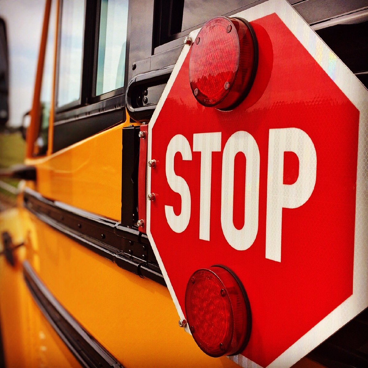 BuiltVa's tweet photo. New neighborhood? New school year? Watch out for those buses &amp; the excited kiddos getting on &amp; off. If you see a bus stopped, stop. Let’s get them all home safely. Happy new school year everyone!

#bus #SchoolBus #WatchOut #PleaseStop #SchoolIsInSession https://t.co/D9UtTaUeGG