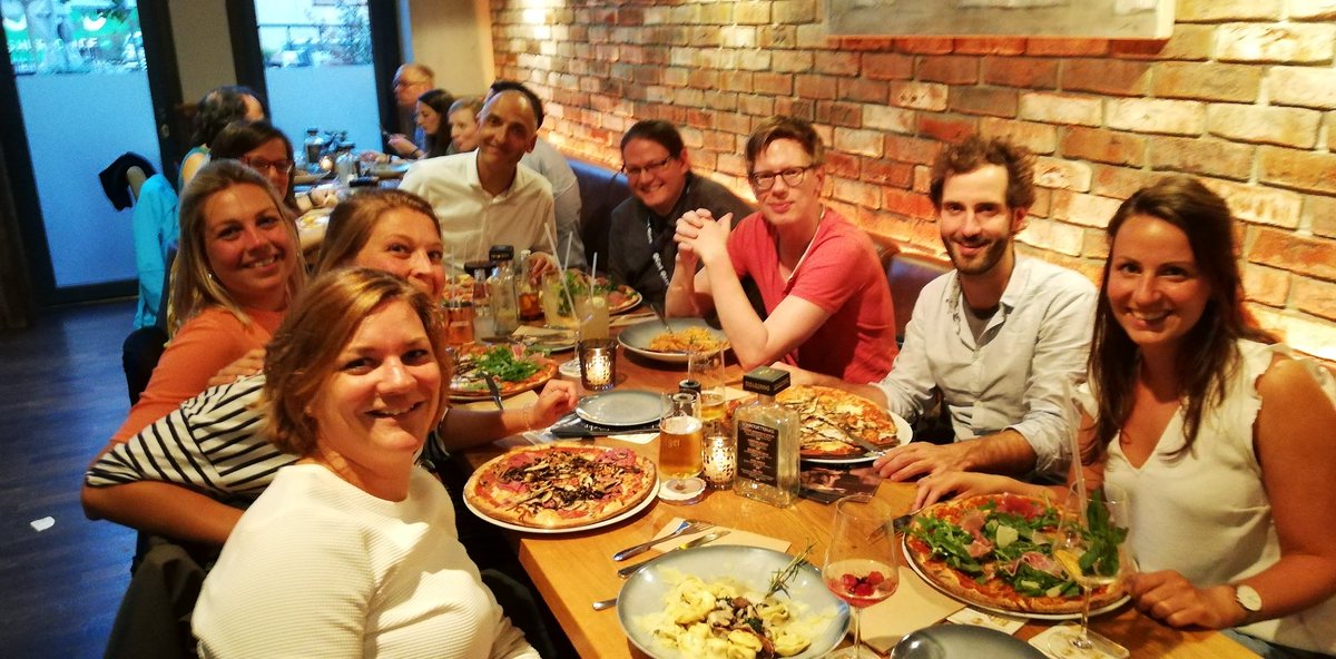 _Margot_v_W_'s tweet photo. Great evening! @EarliSIG7 EarliSIG2 and EarliSIG6 dinner! @earli_office https://t.co/jH5Sb5HKBD