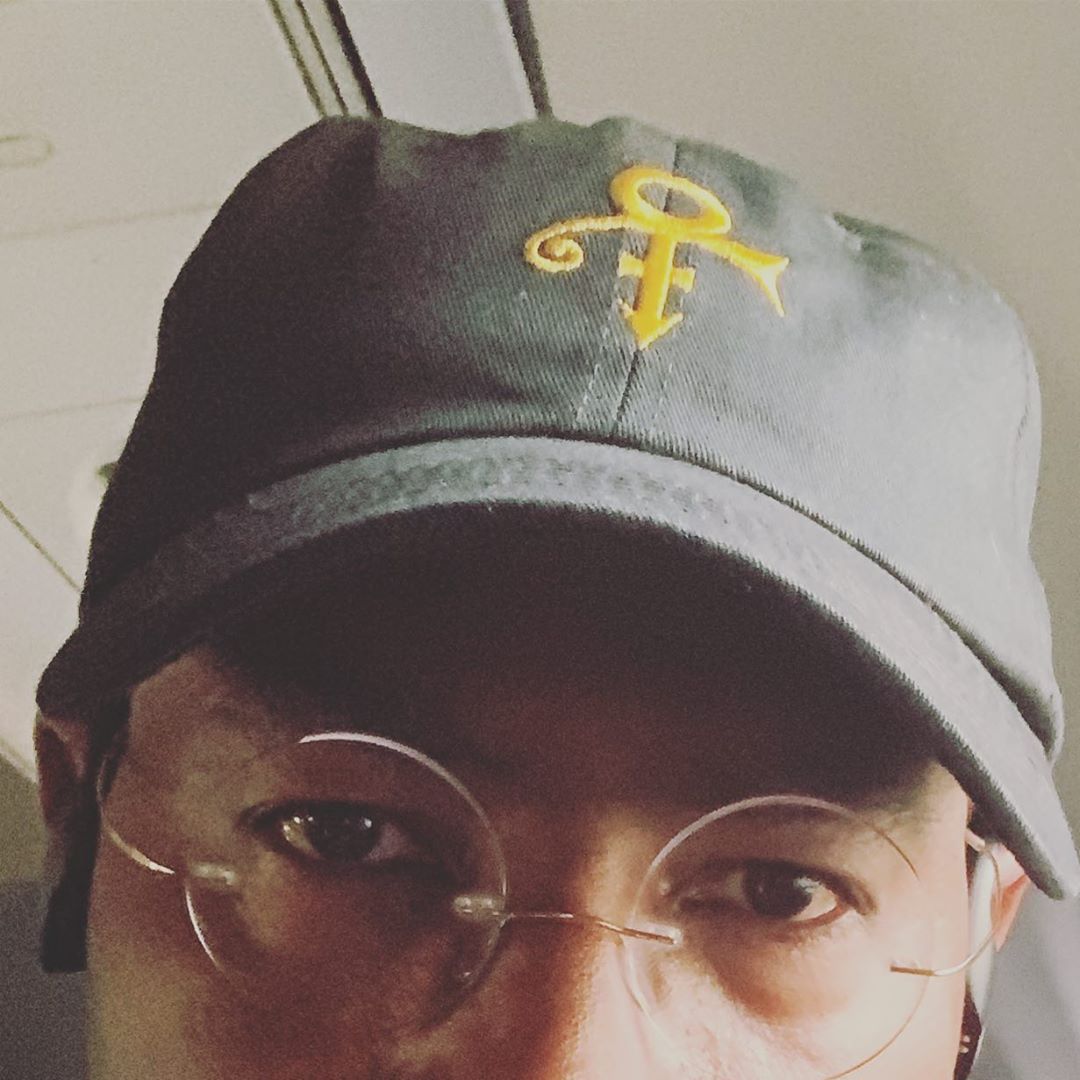VanJones68's tweet photo. Purple seeds: KEEP GROWING. ... All @prince wanted for his fans &amp; his friends...was FREEDOM. Don’t stop growing until you‘re free. 💜💜💜💜💜💜💜💜 https://t.co/NNsEIBVtBg