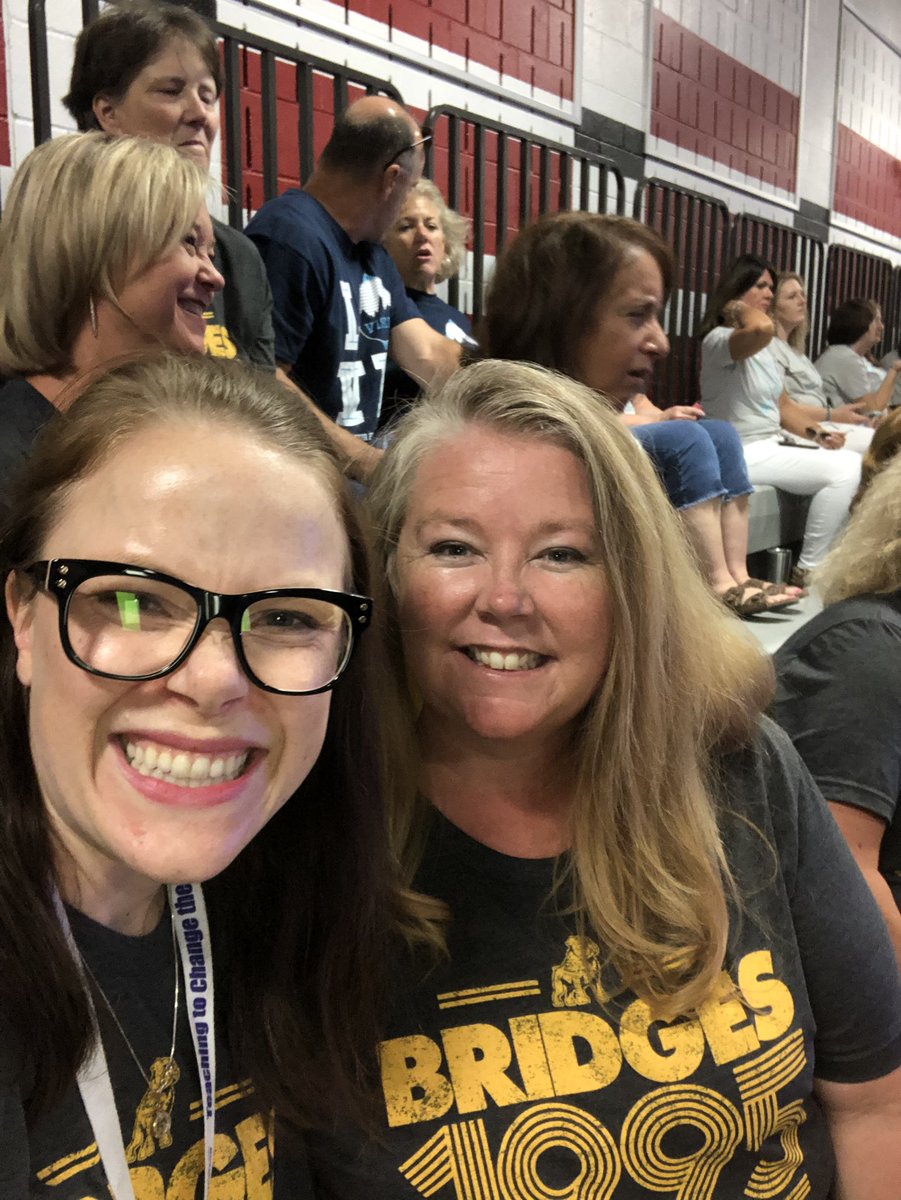 christinaking41's tweet photo. Convocation with our new Bulldog @senoritafitz @LHopkinsGCISD #WeAreGCISD #Back2GCISD https://t.co/YfBHfxPlrm