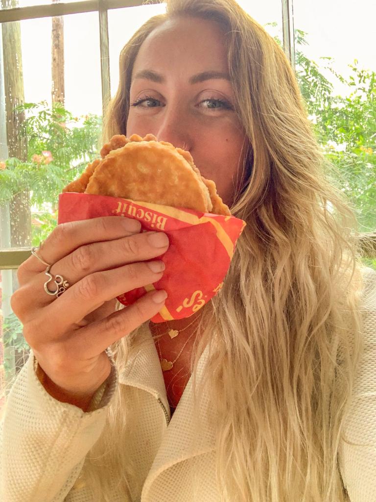 HolyCityBo's tweet photo. The best selfies include Bojangles’.
.
.
.
#SelfieTime #ItsBoTime #Bojangles #Summerville #JamesIsland #JohnsIsland #MountPleasant #GooseCreek #NorthCharleston #CHS #CajunFilet #CFB #CajunFiletBiscuit https://t.co/N7Sde63RZE