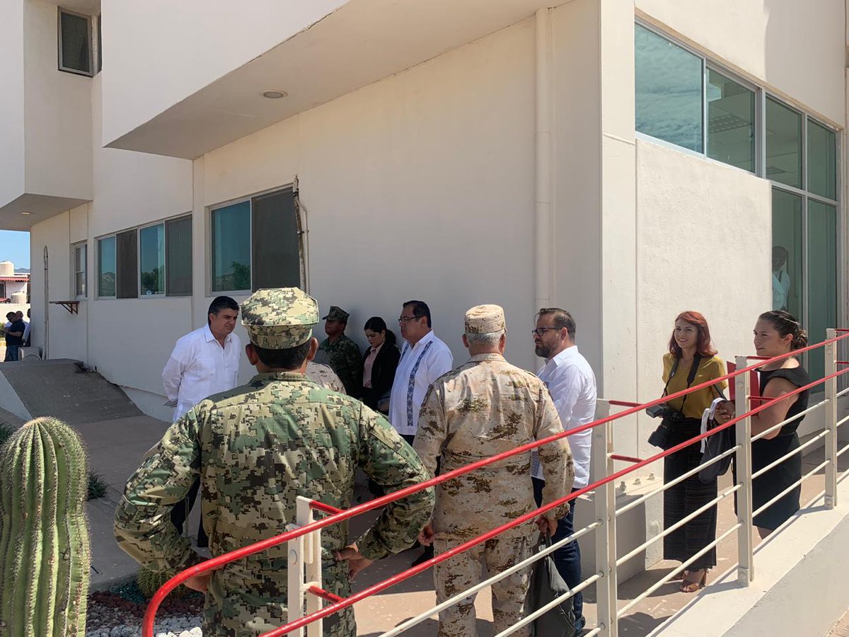 SergioPMariscal's tweet photo. Preocupado por el bienestar de  Cajeme, acudí a la Reunión sobre Seguridad Regional con el titular de @SSPCMexico Dr. @AlfonsoDurazo, y los titulares de @SEDENAmx y @SEMAR_mx para analizar los avances  obtenidos gracias a la coordinación de los 3 niveles de Gobierno. https://t.co/xxDVfkdfYd
