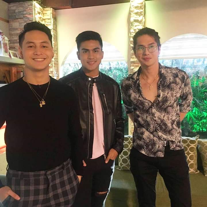 _RonSquad's tweet photo. Sinong nakapanood ng Umagang Kay Ganda with bebe loves Ron Macapagal with Dan and Yuki?

Later po abangan naman natin si Ron with BidaMan top 6 sa @itsShowtimeNa 😍😍😍
#UKG https://t.co/O7YIaVPgtM