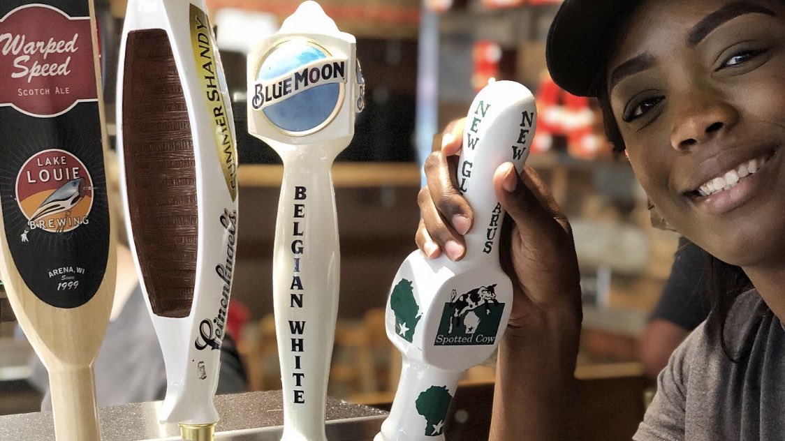 DellsPizzaLab's tweet image. Did someone say cold beer, hot pizza!?! No? Well, we’ll say it: COLD BEER, HOT PIZZA!

And, heads up, our stock of Summer Shandy is running low. Come in soon before this Wisconsin favorite is gone until next summer. 

#wisconsindells #pizzandbeer #wisconsin #wisconsincraftbeer