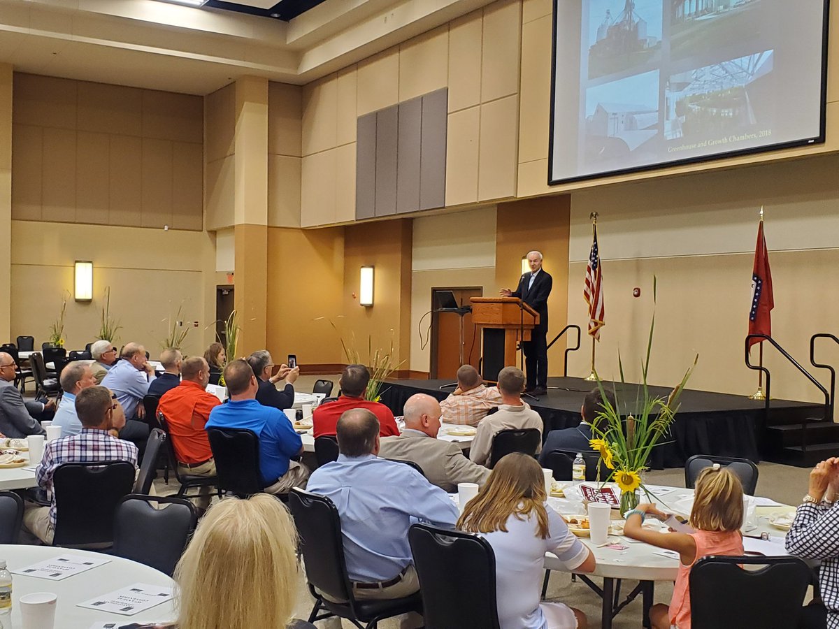 Honored to have <a href="/AsaHutchinson/">Gov. Asa Hutchinson</a>, <a href="/dismang/">Jonathan Dismang</a>, <a href="/rogerdlynch/">Roger Lynch</a>, <a href="/HillmanArk/">David Hillman</a>, @Wesley__Ward with us tonight at the Arkansas County Farm Bureau Annual Mtg