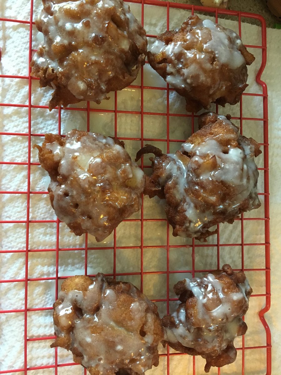 Homemade apple fritters ❤️