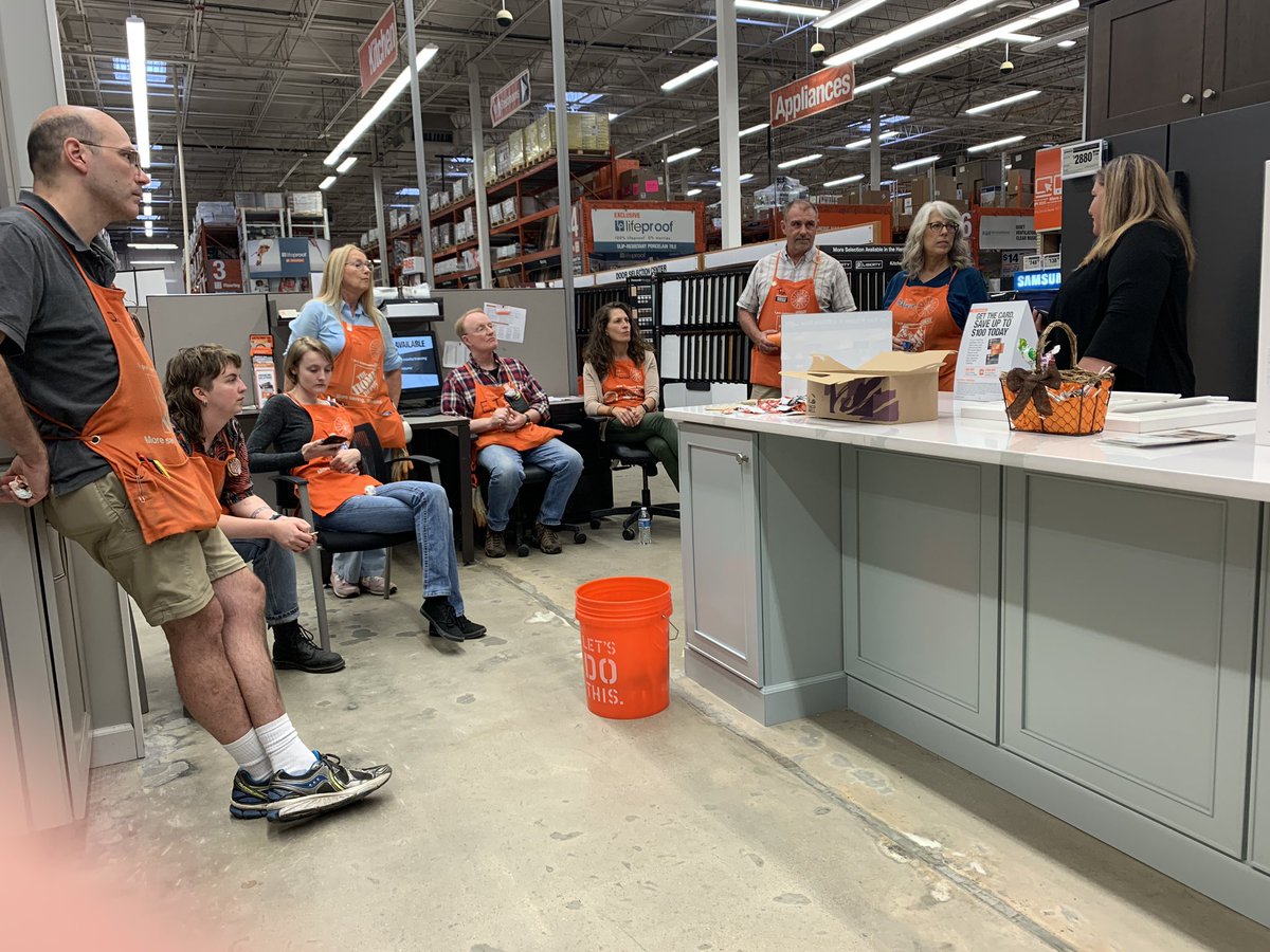 Another great #SpecialtyTuesday here at 3625 - with special guest <a href="/TinaHicks_RWS/">Tina Macey</a> from <a href="/RockwoodShutter/">Rockwood Shutters</a>~!  She’s always a great presenter and blessed us with some tacos for  #TacoTuesday!  Thanks, Tina!!