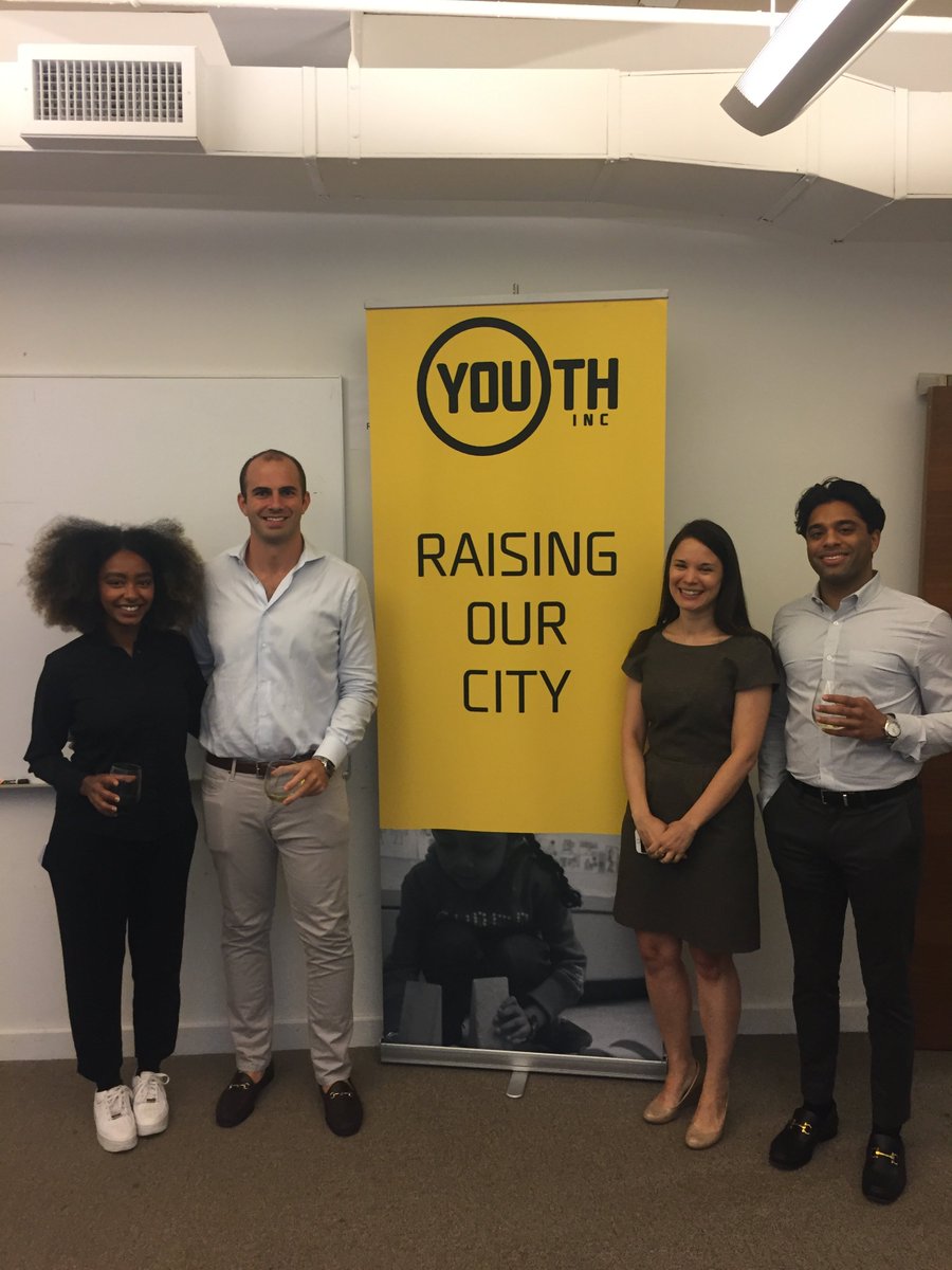 YouthInc_NYC's tweet photo. Sometimes it’s important to celebrate the people who make the work possible! This evening we hosted our young professionals board &amp; sustaining board for a summer social. We could not be more thankful for such passionate &amp; dedicated champions #RaisingOurCity #TuesdayMotivation https://t.co/4APxzpnGVv