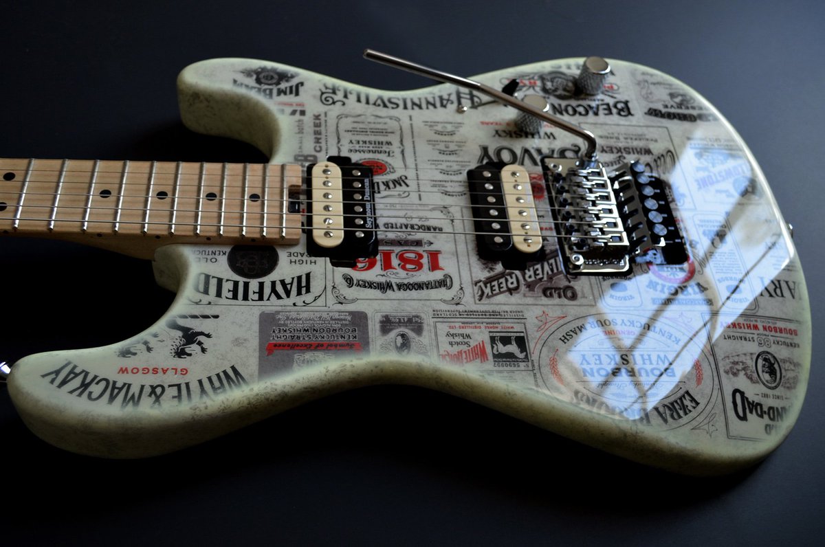 BeyondCustomGuitars tweet media