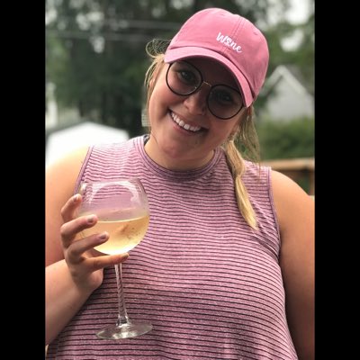 taytay_thomp's tweet photo. #NewProfilePic https://t.co/yYM0gf16dN
