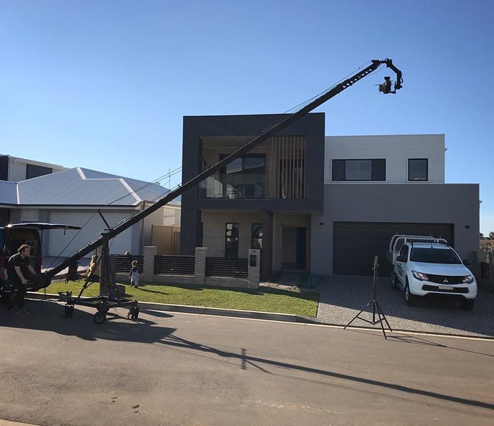 cinemotion's tweet photo. TVC time #jimmyjiboperator #tvc #redcamera #relativity_film #mincovehomes #jiboperator #nicedayforit https://t.co/RsXxoiIjDw https://t.co/bFfuAo633i