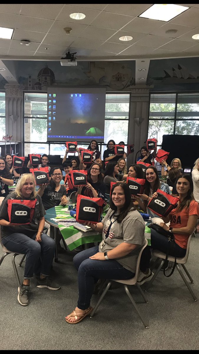 ann_karrer's tweet photo. Stone Oak loves HEB! Thank you for the lunch bags of goodies! We look forward to a great partnership!
#rootedstoneoak
@execneisd @dr_maika @NEISD @ https://t.co/MgxT0hXx9o