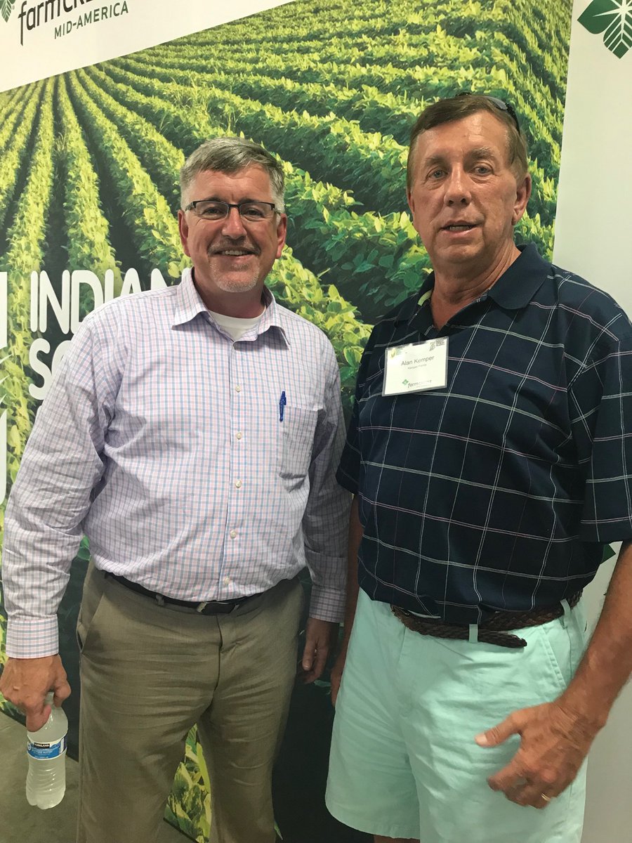 kfarm275's tweet photo. Good to be with my friend  USDA FAS Administrator Richard Fordyce, as he spoke to a large group of INdiana agriculture leaders https://t.co/DLkM1lGqCT