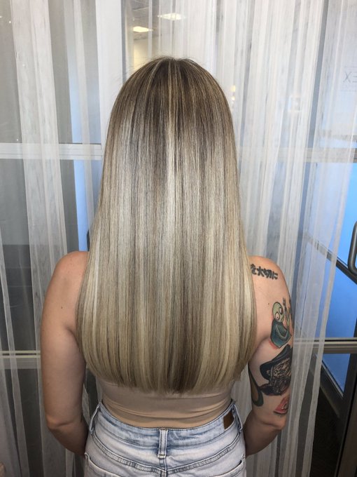 ✨ @ hair_by_bae on IG ✨ Yay, thanks Jess. I love all this blonde. https://t.co/41ot97mDrx<a href="/tag/fuckcancer"class="tags"><span>#fuckcancer</span></a>