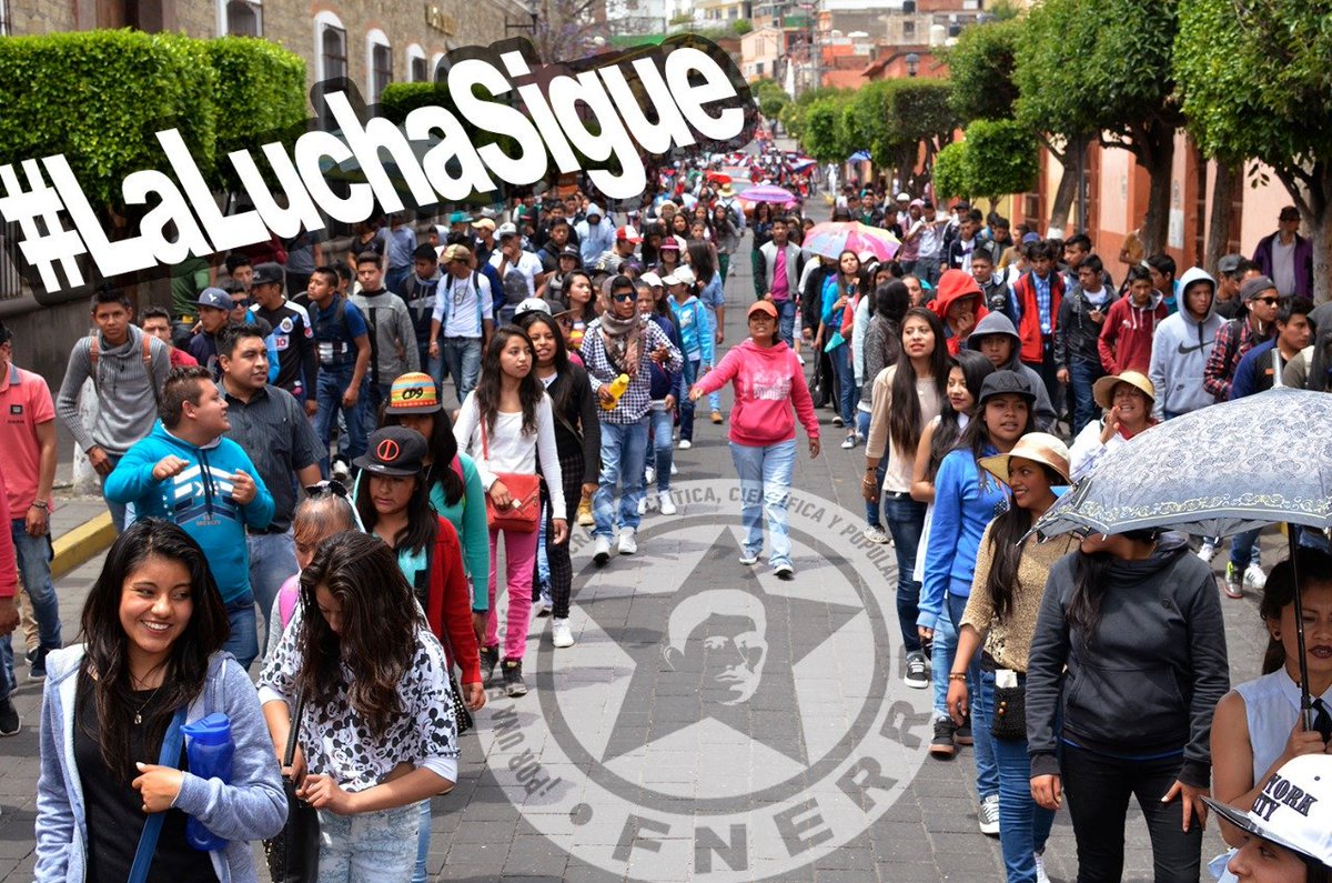 OficialFnerrr's tweet photo. @FNERRRCENTRAL. Recordamos la falta de 14000 becas, en este inicio de clases, los universitarios gritamos: #LaLuchaSigue https://t.co/7OFwiSbCyv