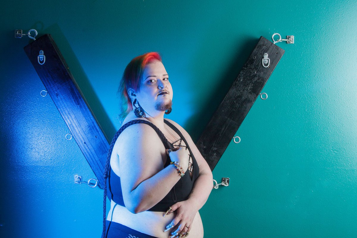 fenixwilde's tweet photo. My claws and toys are aching for some delicious flesh to tease, torture, and tantalize...
Booking domination sessions now for intense sensation and sweet connection.
Don't you want to get Wilde?
#TransCompanion #ProDom #ProSwitch #SeattleBDSM #SeattleKink
Photos by @LustusPro https://t.co/vxejZxWd7P