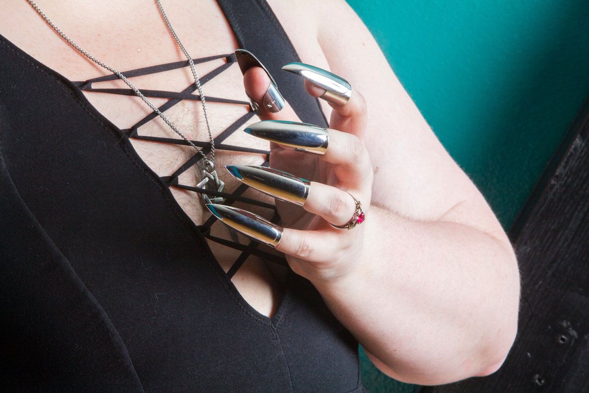 fenixwilde's tweet photo. My claws and toys are aching for some delicious flesh to tease, torture, and tantalize...
Booking domination sessions now for intense sensation and sweet connection.
Don't you want to get Wilde?
#TransCompanion #ProDom #ProSwitch #SeattleBDSM #SeattleKink
Photos by @LustusPro https://t.co/vxejZxWd7P