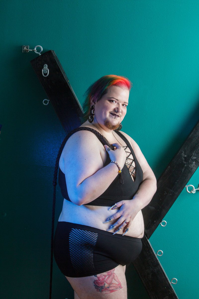 fenixwilde's tweet photo. My claws and toys are aching for some delicious flesh to tease, torture, and tantalize...
Booking domination sessions now for intense sensation and sweet connection.
Don't you want to get Wilde?
#TransCompanion #ProDom #ProSwitch #SeattleBDSM #SeattleKink
Photos by @LustusPro https://t.co/vxejZxWd7P