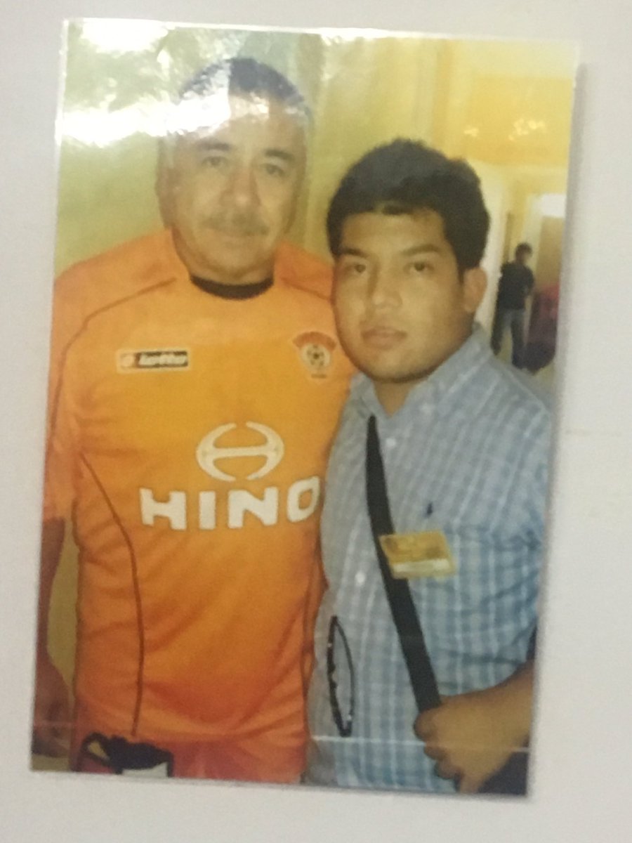 ChefSotomayor's tweet photo. Con la camiseta de Cobreloa #FSRadioChile https://t.co/tamC40Lzwo