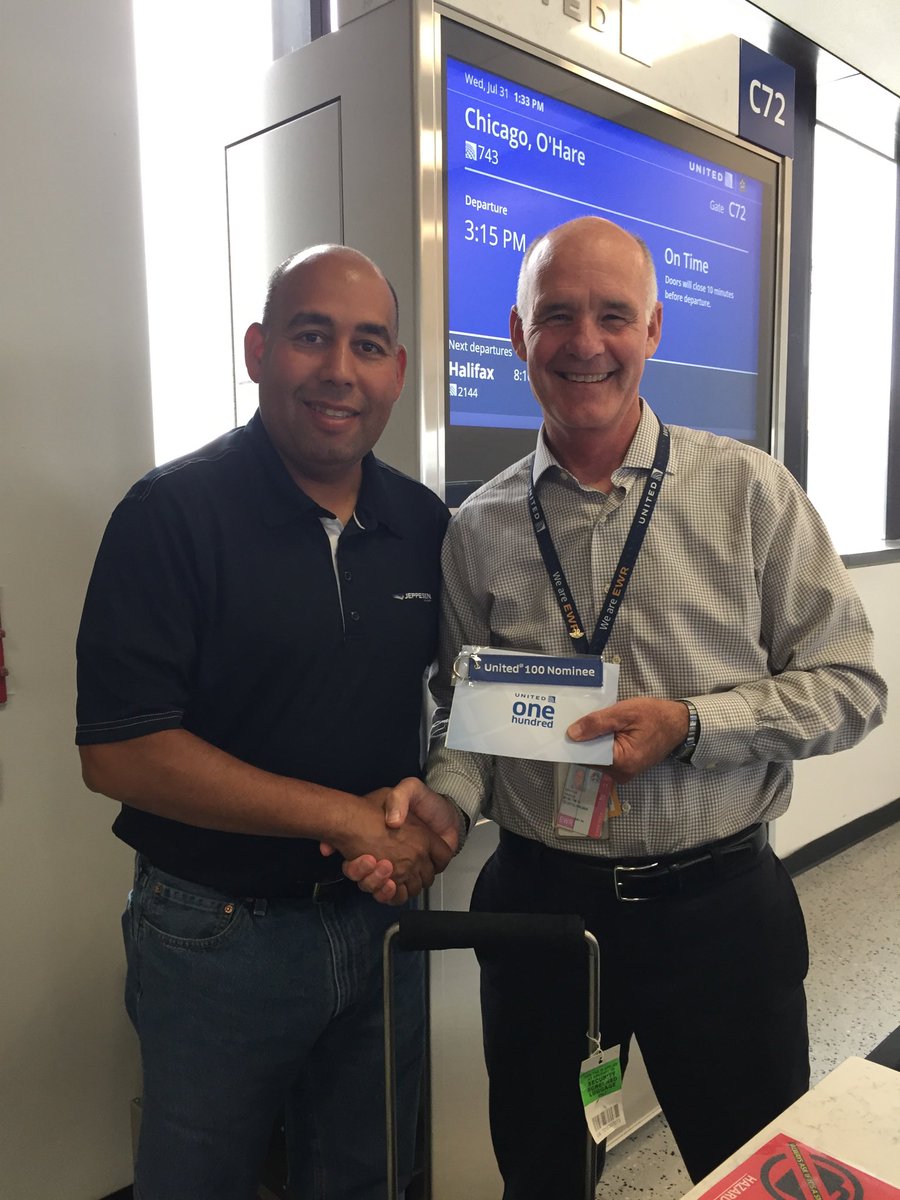 fulltimefran's tweet photo. United100MiguelEstremera #EWRCPO #beingunited #United2winNYC @weareALPA @grj02 @jonathangooda ⁦@weareunited⁩ ⁦@mike_bangma https://t.co/MaUa7QPLns