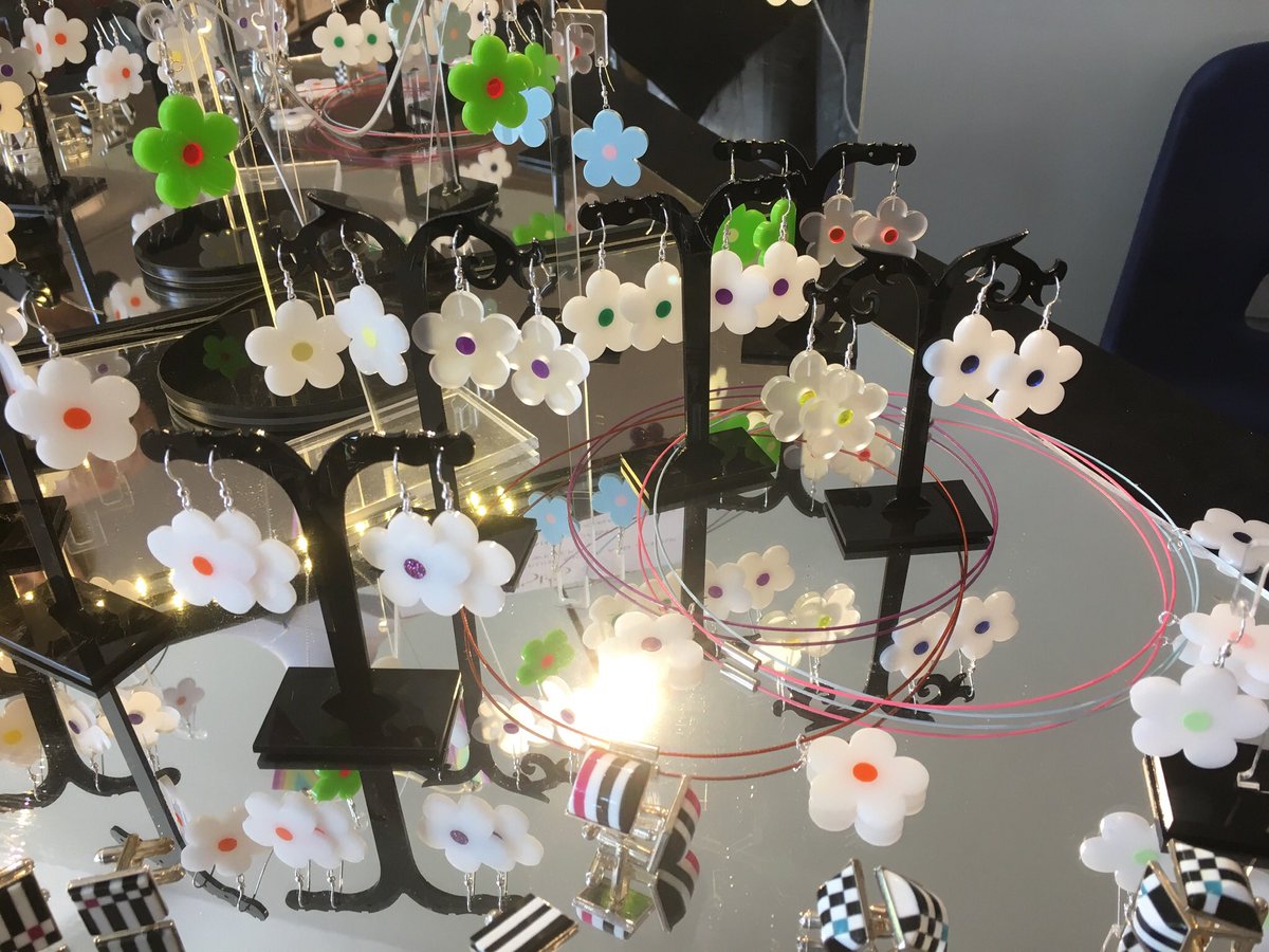 Sun 15th Sept is our next fair @mickjaggercentr in Dartford. We’ll have lots of stalls plus Laura’s Beauty Parlour and <a href="/trulysplendid1/">Truly Splendid</a> tearoom #upcycledhour #kenthour #southeasthour #smallbizhour