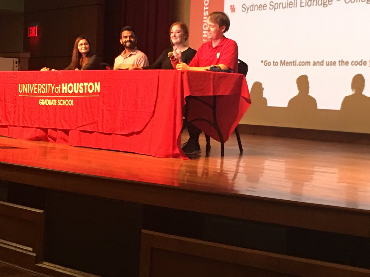 SarahLarsen11's tweet photo. Graduate student panel rocks! Graduate orientation 2019 #uhgo https://t.co/g7x3Ek7gt3