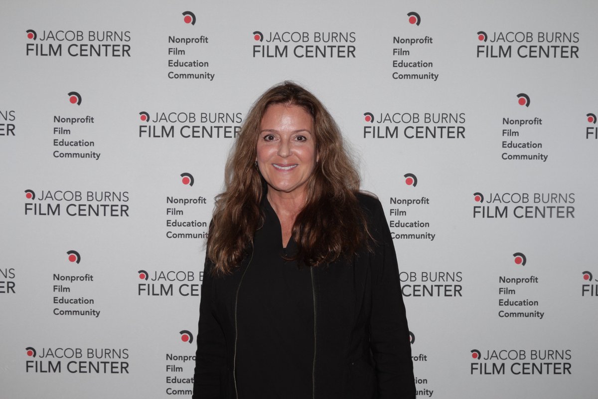 Filmmaker <a href="/JulieDeeJulie/">Julie Simone</a> surprised patrons #AtTheJBFC with an impromptu Q&amp;A following a #SoundsOfSummer screening of her film, FIDDLIN, on Aug. 7! Many, many thanks to Julie for stopping by and sharing her beautifully moving film with us.