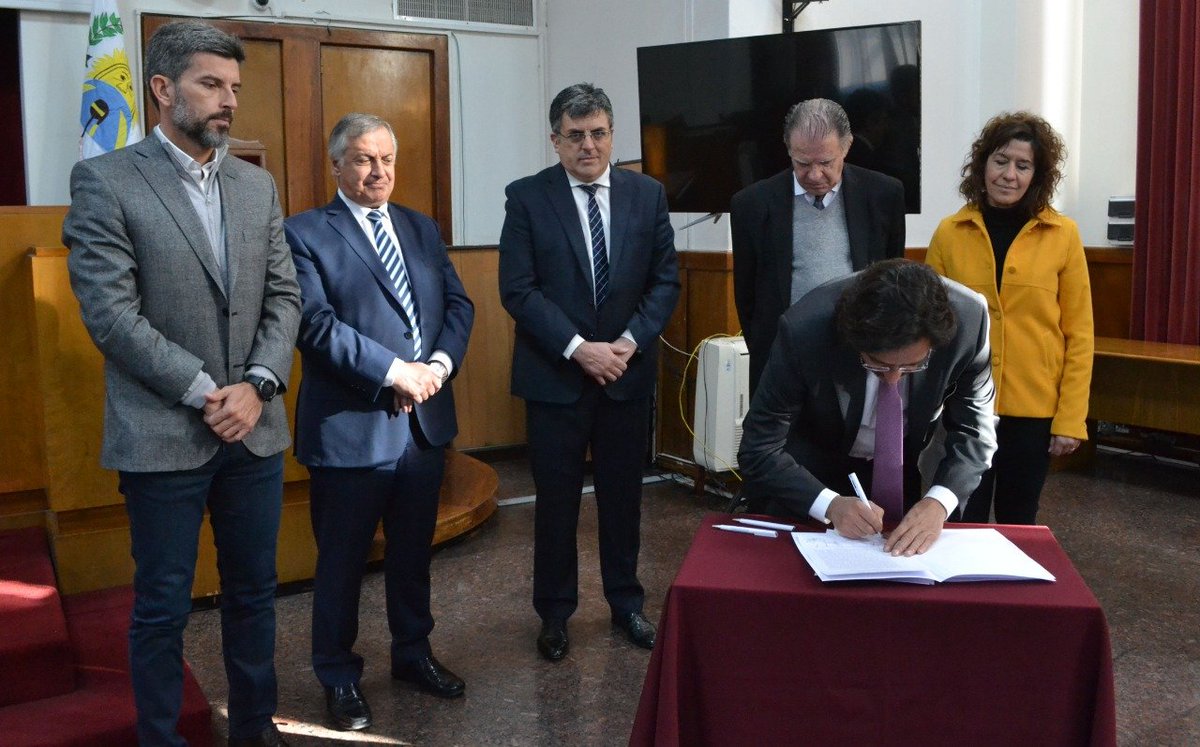 En mi rol de Presidente de la Red de Lenguaje Claro Argentina acompañé a la Red de Lenguaje Claro Mendoza en la incorporación de dos nuevas Instituciones; La Fiscalía de Estado y la Oficina de Investigación Administrativo y Ética Pública de la provincia.