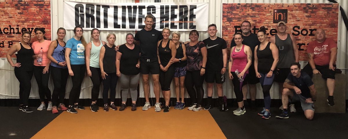 Thank you to the lovely <a href="/DafyddJames13/">Dafydd James</a> for teaching our strength and condition class tonight. Everyone loved it. #rugbylegend #lions #wru #thankyou