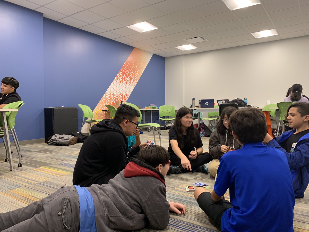 CASTschools's tweet photo. Yesterday, @ALA_SAISD students needed a place to escape the heat when the AC went out! It was the #FirstDayofSchool & timing couldnβt have been worse, but @CASTtechSchool opened its classrooms. Just one of the perks of our #partnershipschool model: space-sharing! #ThatHeatThoπ₯΅ https://t.co/0g5GGjXxhy