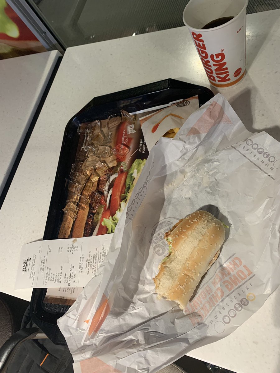 sumalya_adak's tweet photo. #burgerking look what are you offering with a medium sized meal- 21 cubes of ices with a medium coke- absolutely ridiculous .
It was so so icy and full full of ice- I literally had to bring out all the cubes to drink and quench my thirst. @BurgerKing , pls stop @HelsinkiAirport https://t.co/eyP4v1jlby