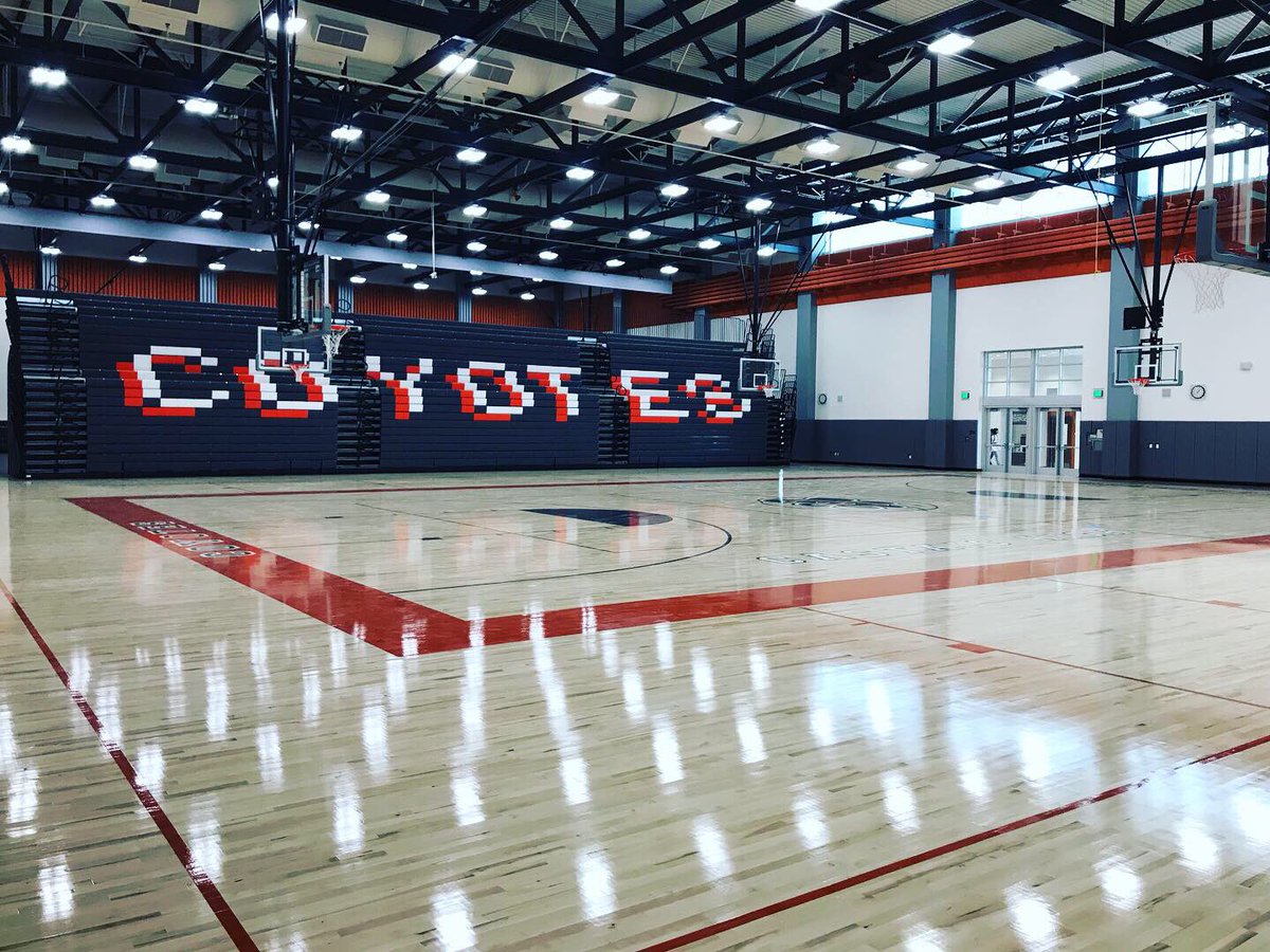 CastaicHoops's tweet image. Day #1 at the new office 

#CastaicHoops