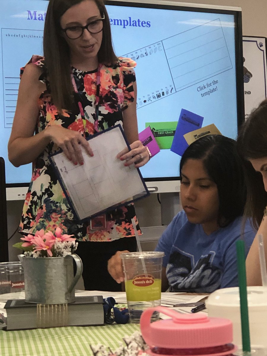 MrsSutton_SPED's tweet photo. In this afternoons PD I am thankful learning about tools and strategies for Word Study in Guided Reading! 😍 ⁦⁦@wsisdschools⁩ @BlueHazeWSISD⁩ #EmpoweringBearsBHE https://t.co/kk3nUrqbDI