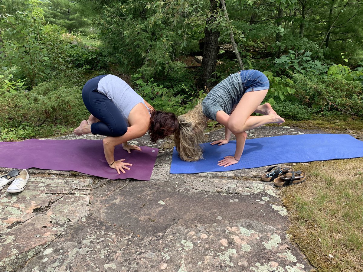 Tracy_Espinola's tweet photo. Day 51 Hike, Yoga and Paddle... we are on the right ‘track’ now!  Loving the outdoors! #60X60Challenge https://t.co/nBkLO0Ejsm