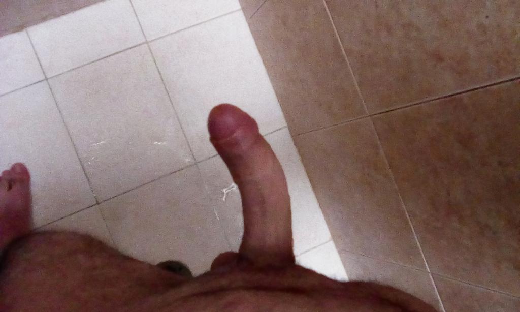 MiguelPratoSC's tweet photo. Deberías estar aquí en mi ducha.... Para ponerte a mamar FULL.... #Tachira #SanCristobal https://t.co/WeNODwhRAi