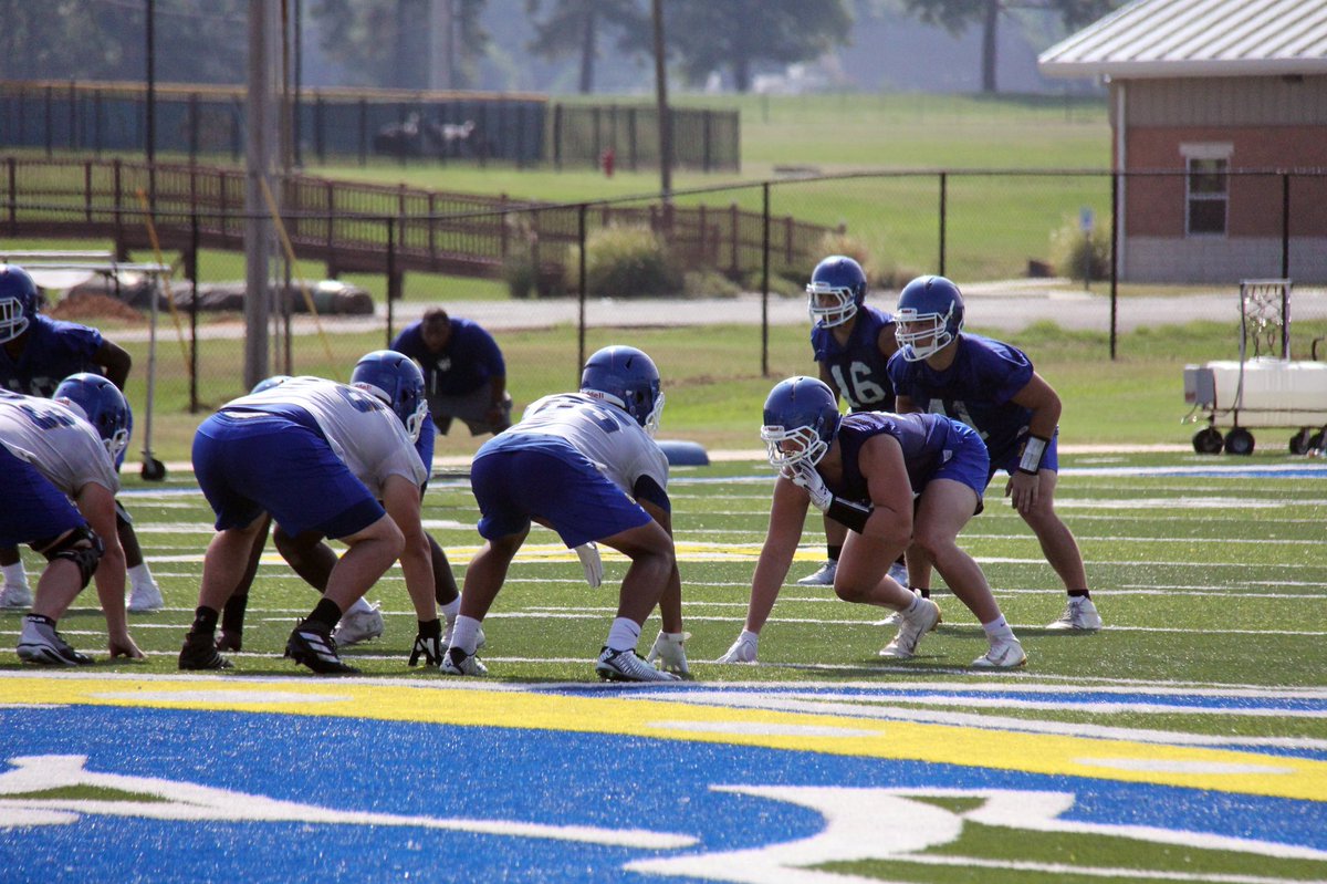 MuleriderSports's tweet photo. 📸 The guys just want some contact💥💥...Another 🔥 day on Rip Powell Field for @SAUFootball; Muleriders throw on the shoulder pads tomorrow morning‼️ #GoMuleriders #SAddleUp #RideWithUs https://t.co/uzaCmBAWh4