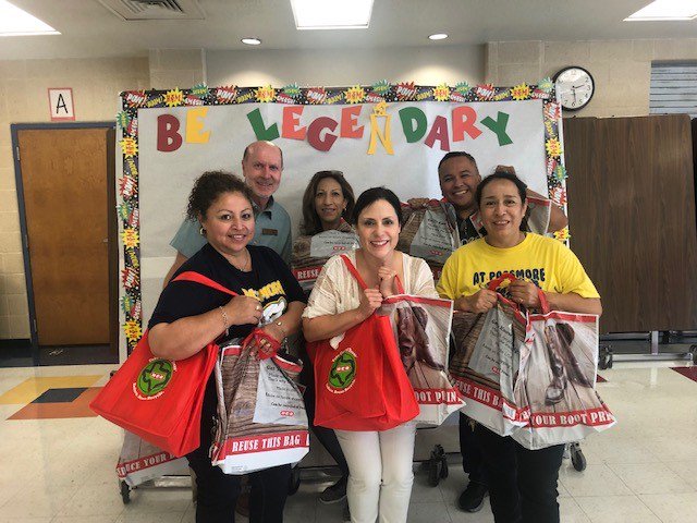 UnitedWaySATX's tweet photo. #WriteStart school supply bags delivered to Passmore Elementary @NISD to help teachers and students start the school year off write. Thanks for investing in our students and our future. #LiveUnitedSA #PassmoreCares https://t.co/29vwjUHHkq