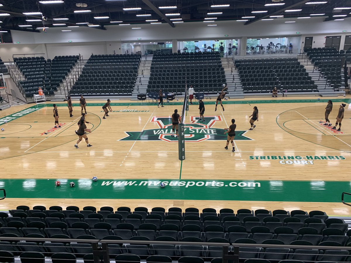 MVSUDevilSports's tweet photo. The Devilettes volleyball squad working hard in practice today! Season starts in Starkville August 30th. #ValleyInMotion https://t.co/Yxk8p3TzRH